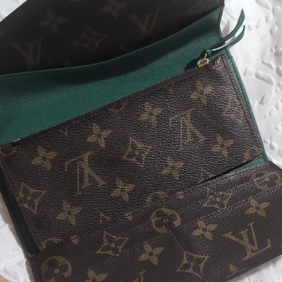 Louis Vuitton Brown Monogram Wallet - Picture 4 of 5